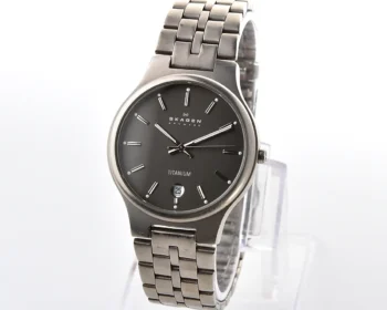 Vintage Skagen Slimline Titanium – Charcoal Matte Dial Date Quartz from the 2000s