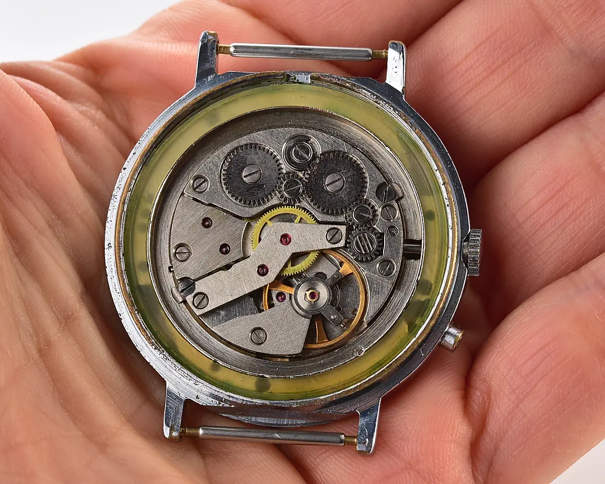Slava Baikonur Kosmopolis mechanical watch with Mir space station, French & Russian flags - day/date, 1990s - Image 12