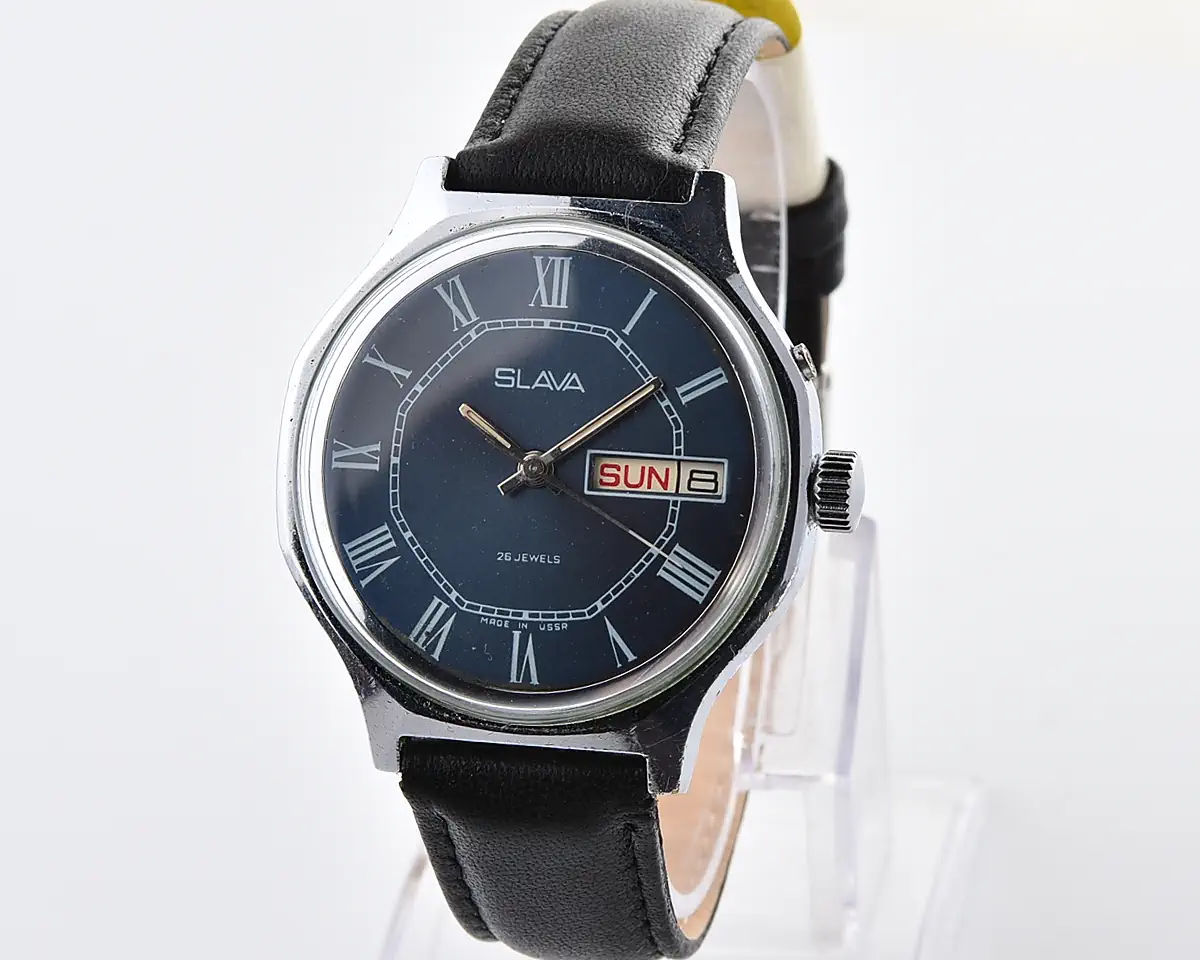 Slava Soviet mechanical watch with blue dial, day & date, 26 jewels, from the 1980s