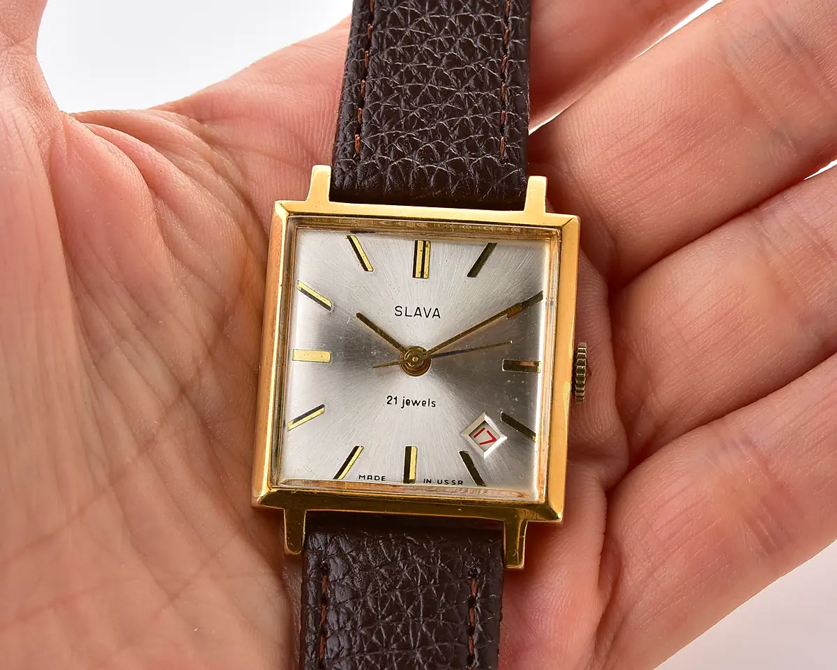 Square Slava Soviet gold-plated mechanical watch with date - complete with box & passport, from January 1976 - Image 7
