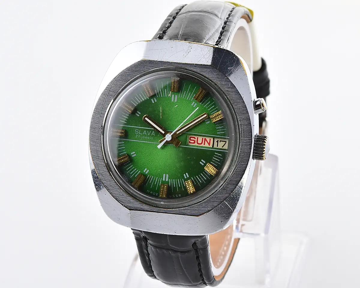 Slava Soviet automatic watch with green dial, day & date, 27 jewels, from the 1980s