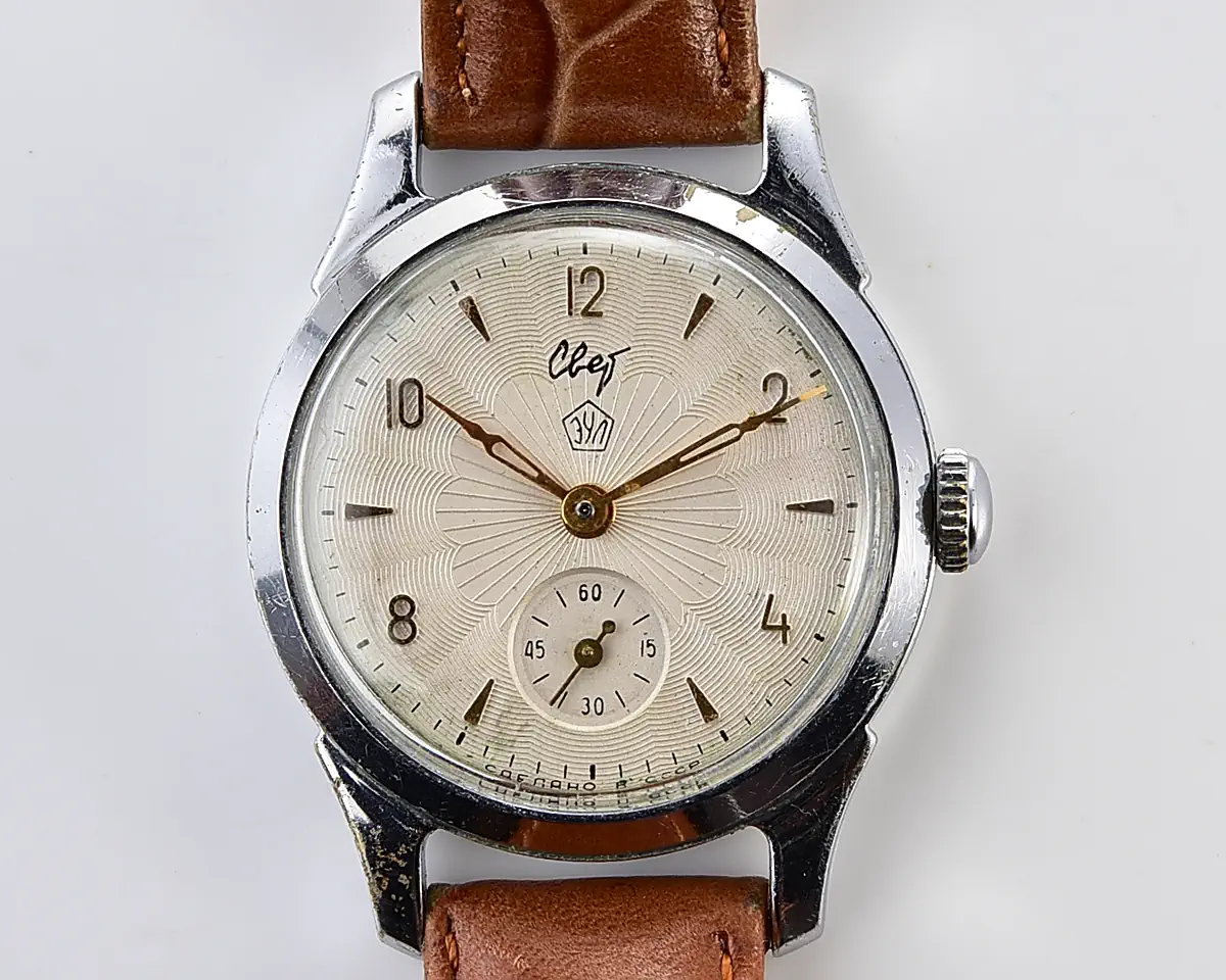 Soviet Svet "Light" vintage mechanical watch with silver guilloché dial, EChL factory, 1960s - Image 10