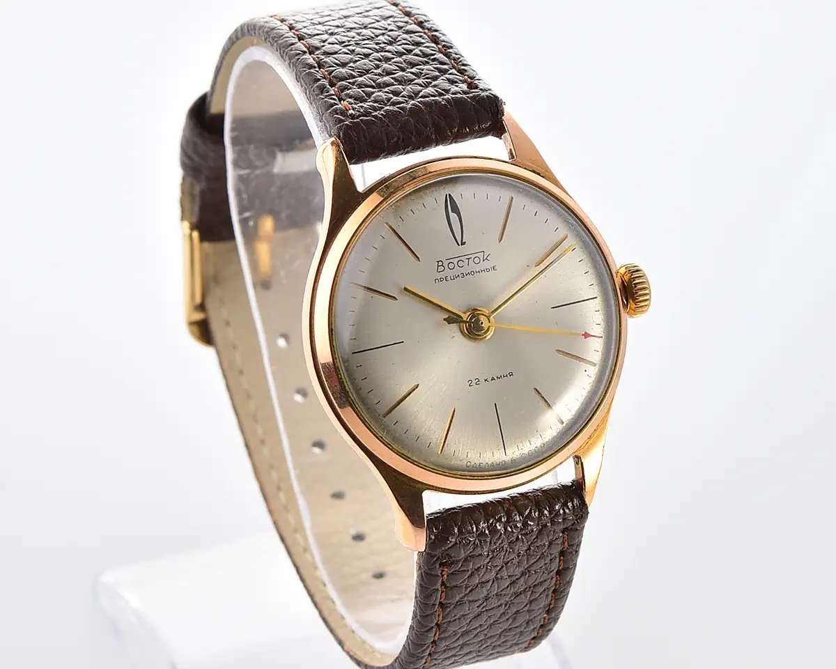 Excellent Vintage Vostok gold-plated Soviet wristwatch with 22 jewels precision movement - domestic version - Image 3