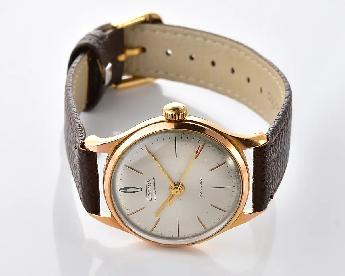 Excellent Vintage Vostok gold-plated Soviet wristwatch with 22 jewels precision movement - domestic version - Image 6