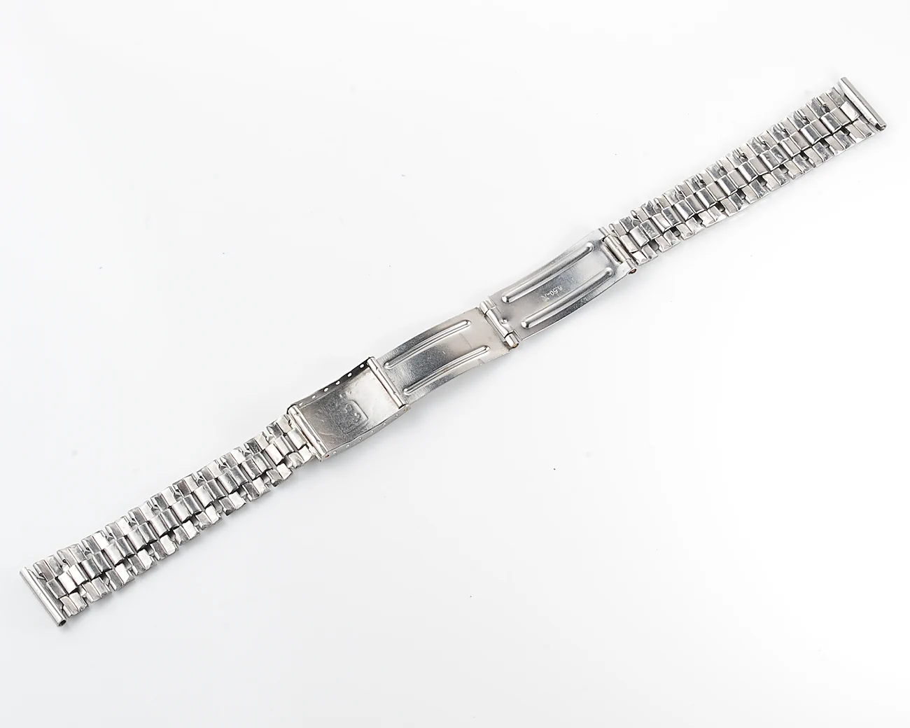 Vintage Soviet stainless steel 18mm x 185mm watch bracelet with Leningrad buckle