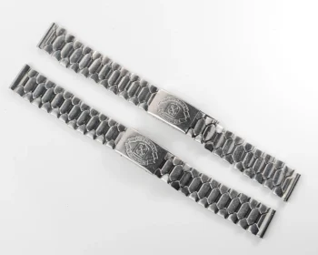 Vintage Soviet stainless steel 18mm x 175mm watch bracelet with Leningrad buckle