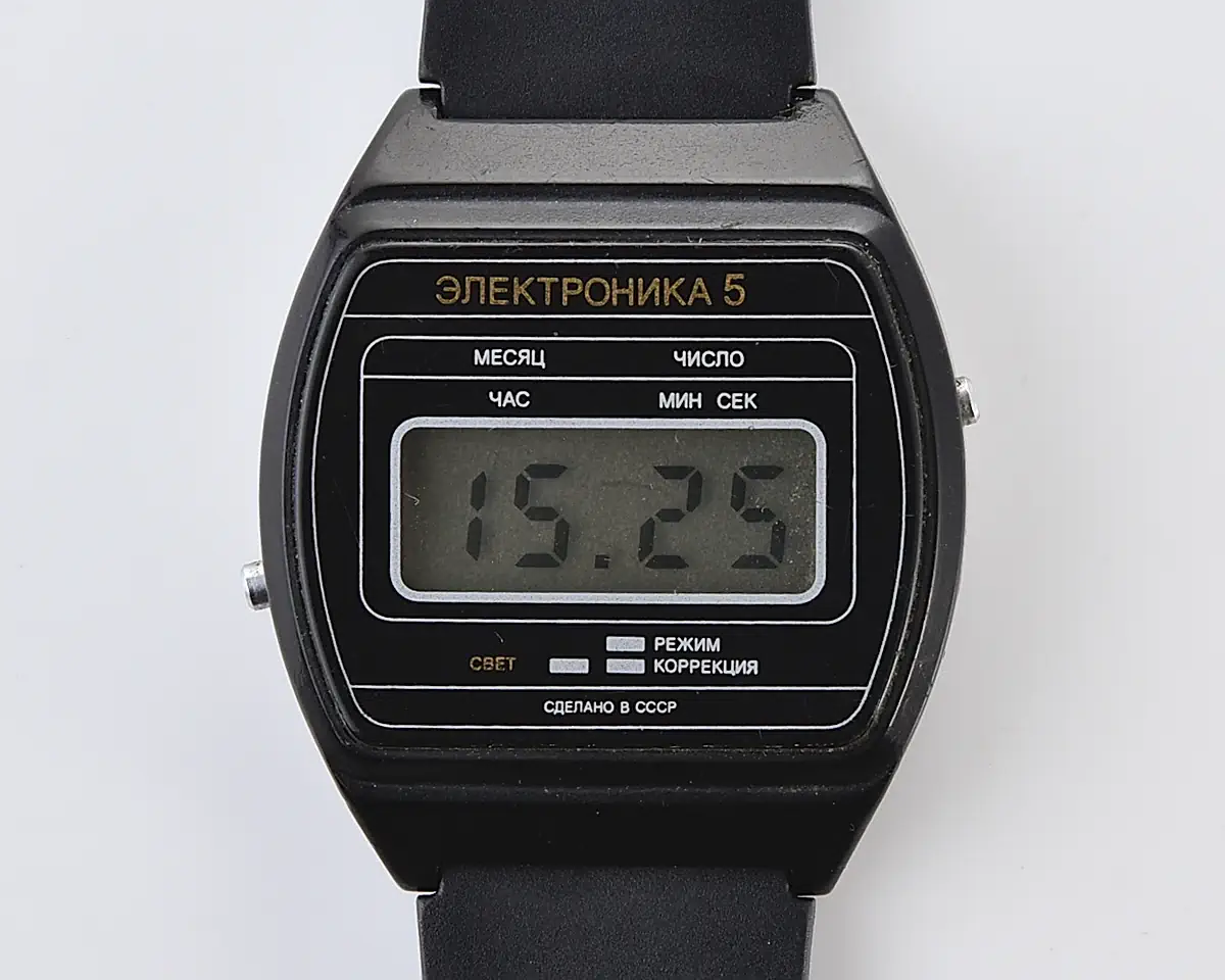 Elektronika-21395_KOM_2401