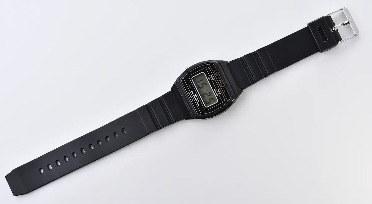 Elektronika-21395_KOM_2402