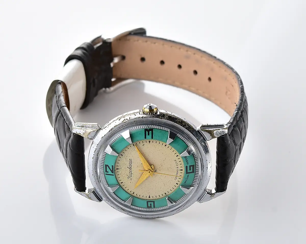 Vintage Soviet Kirovskie "Crab" 1950s - Turquoise & Cream Two-Tone Dial, Cal. 2408 - Image 8