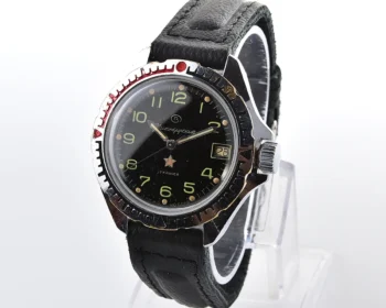 Soviet Vostok Komandirskie limited series watch "Zakaz MO CCCP" – black dial with red star and date