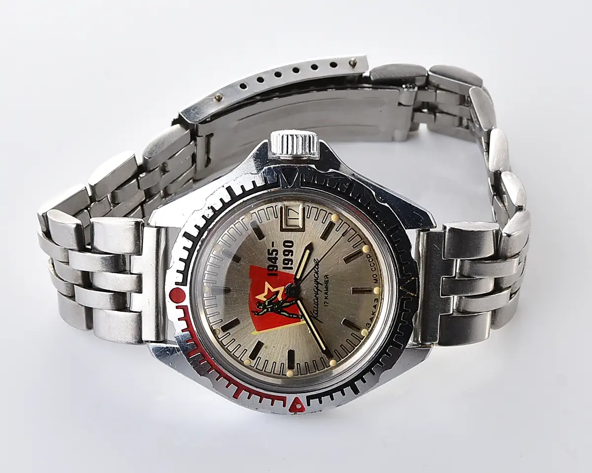 Soviet Vostok Komandirskie limited series watch "Zakaz MO CCCP" – Victory 1945–1990 anniversary dial with date, from 1990 - Image 5