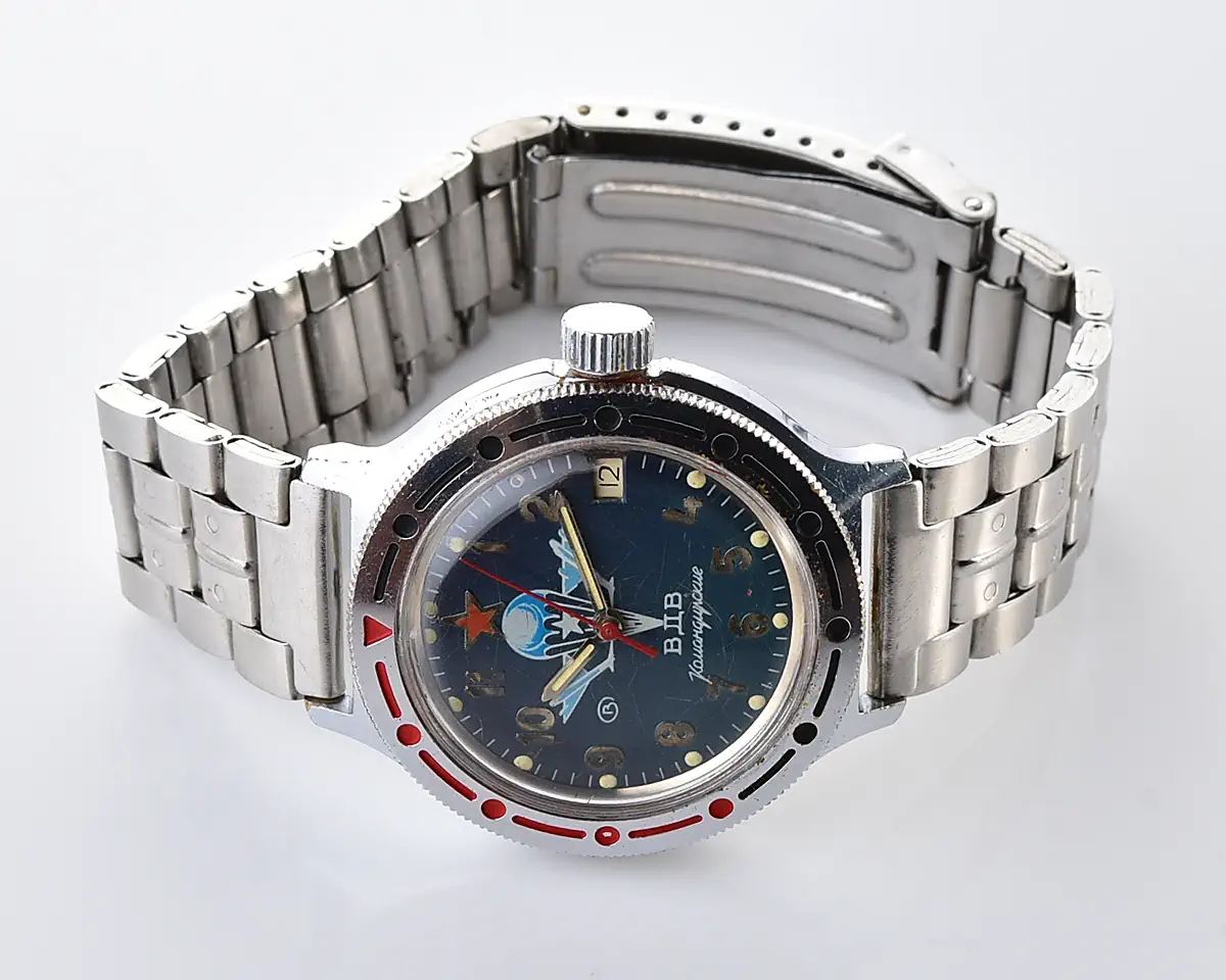 Russian Vostok Komandirskie "Paratroopers" automatic watch with date – blue VDV dial, steel bracelet - Image 6