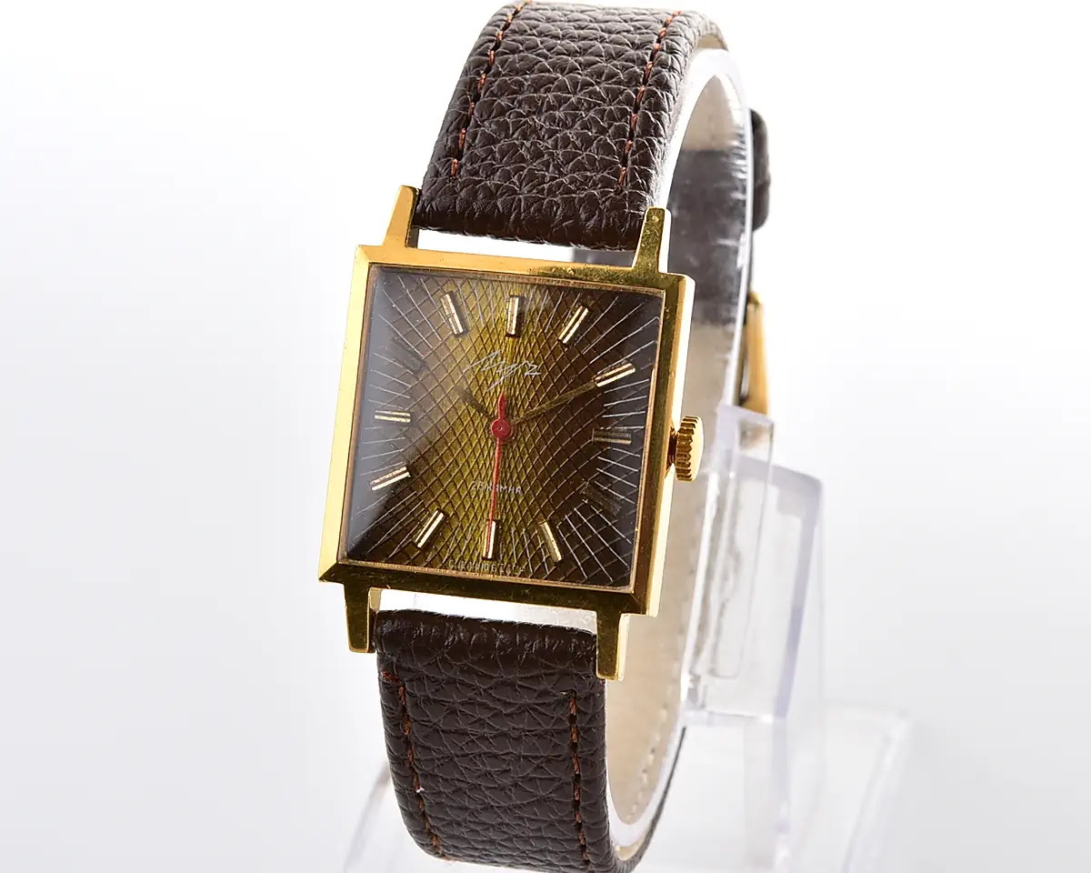Square Soviet gold-plated Luch ultra-thin watch, 23 jewels cal. 2209 - olive-brown gradient dial, 1970s-1980s