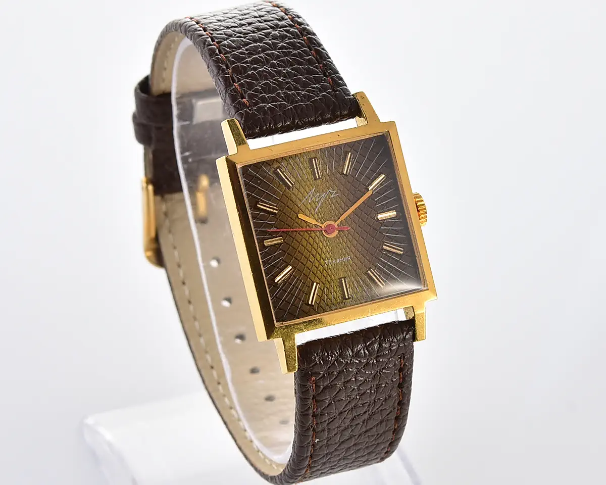 Square Soviet gold-plated Luch ultra-thin watch, 23 jewels cal. 2209 - olive-brown gradient dial, 1970s-1980s - Image 3