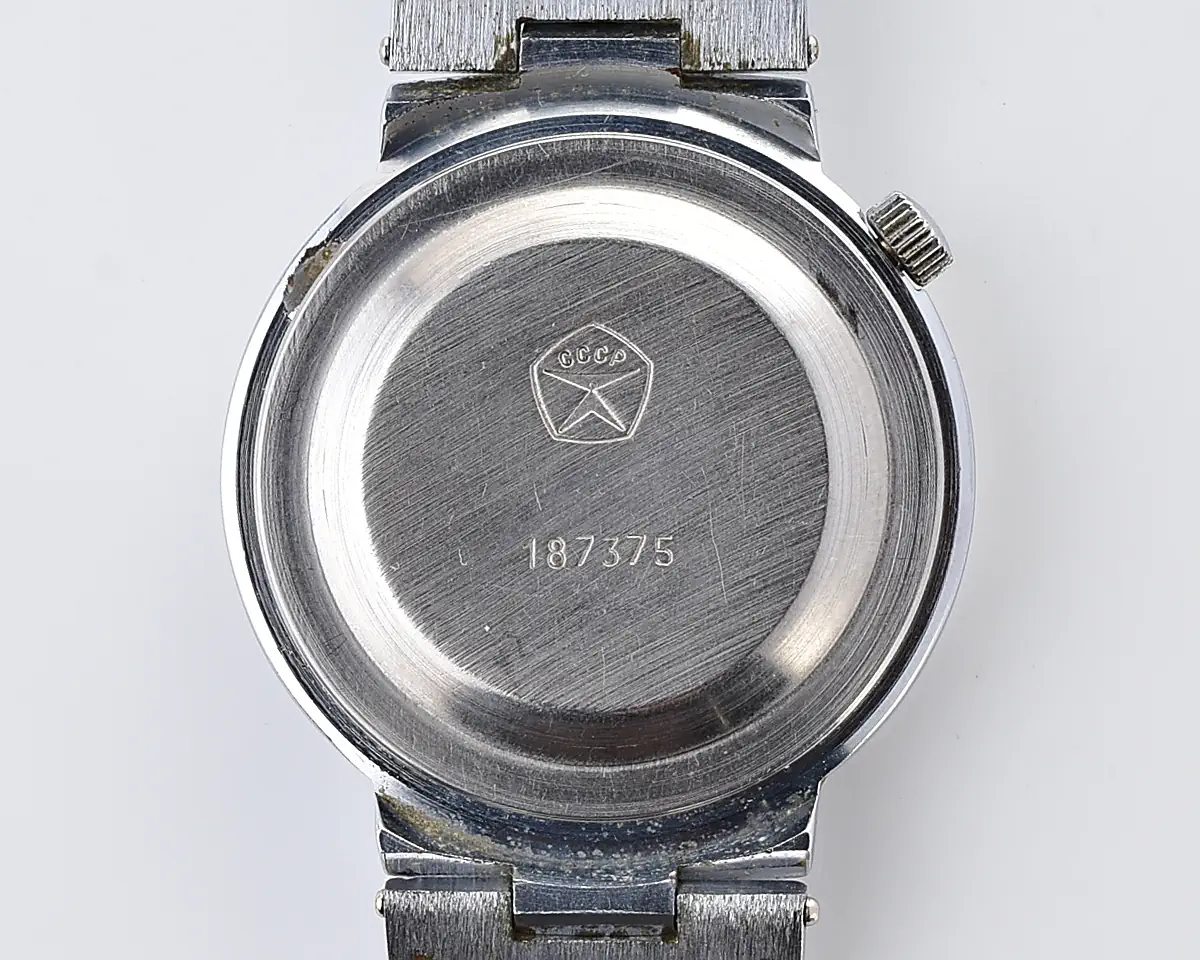 Vintage Soviet Luch Medicine quartz watch with pulse scale – doctor's dial - Image 12