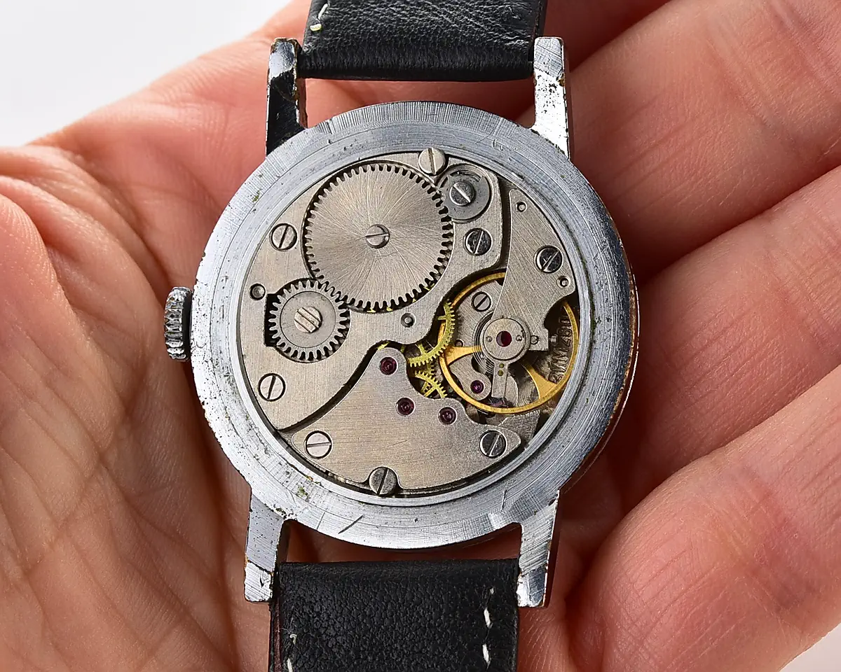 Vintage Soviet Pobeda mechanical watch, ZiM factory – blue textured dial with turquoise grid quadrant and small seconds, from the 1970s-80s - Image 13