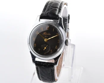 Vintage Soviet Pobeda 16 Jewels - Black Dial with Gold Numerals, PChZ (EChL)