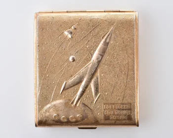 Vintage Space Rocket Sputnik metal cigarette box – "Soviet Earth Satellites", gold-tone, engraved 1962 dedication