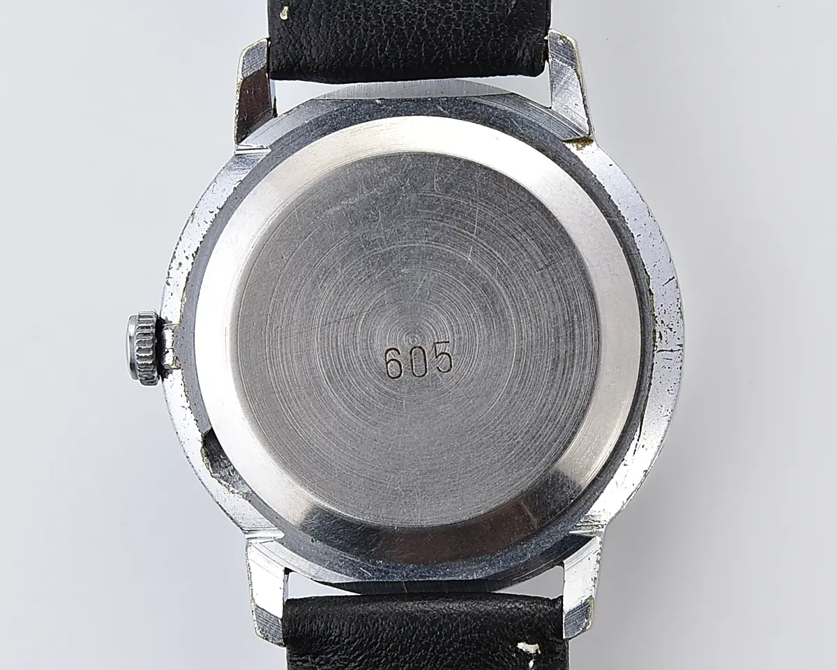 Vintage Soviet Raketa "Big Zero" smaller version with black dial and bold white numerals - Image 10