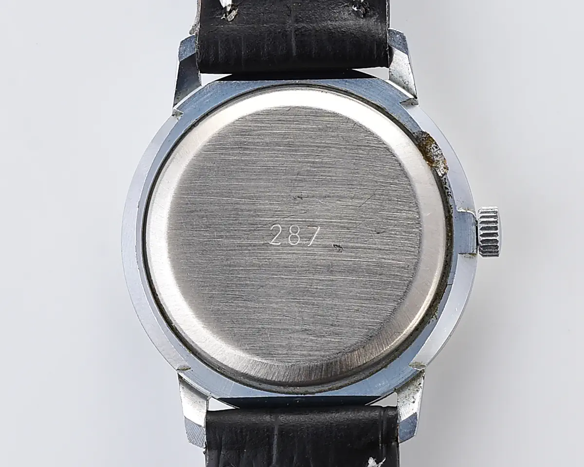 Vintage Soviet Raketa "Big Zero" smaller version with cream dial and bold black numerals - Image 10