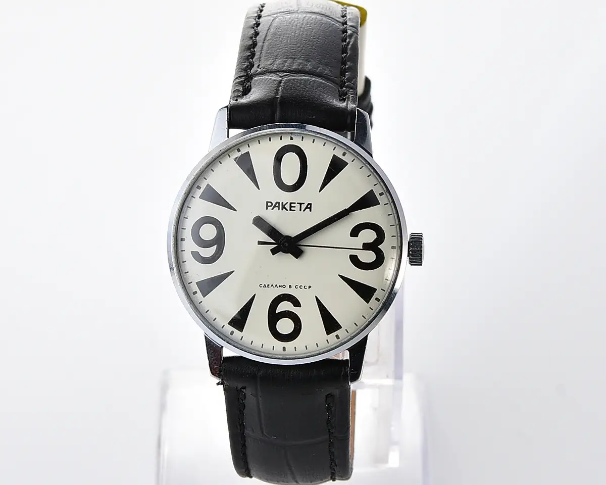 Vintage Soviet Raketa "Big Zero" smaller version with cream dial and bold black numerals - Image 2