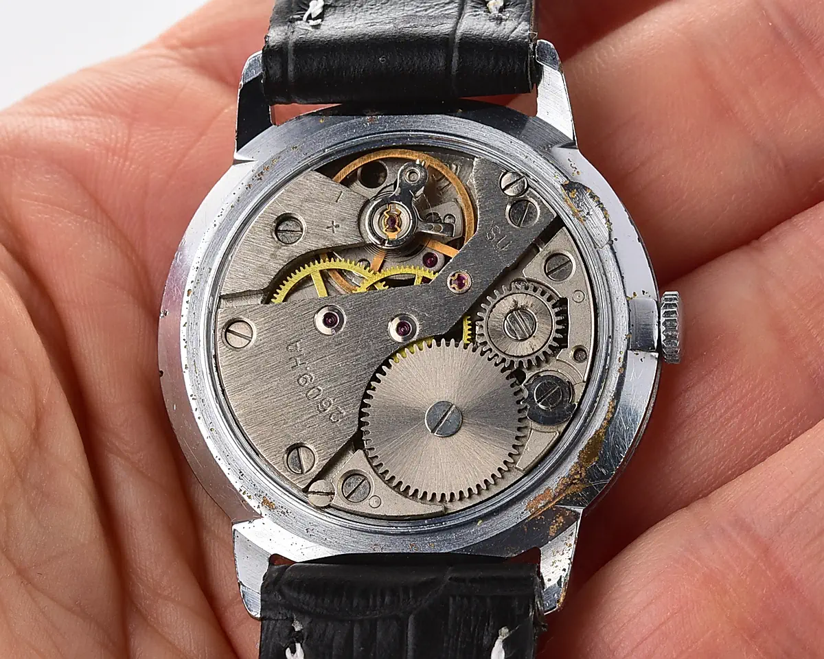 Vintage Soviet Raketa mechanical watch with cream two-tone dial and Breguet-style Arabic numerals, 1970s-80s - Image 13