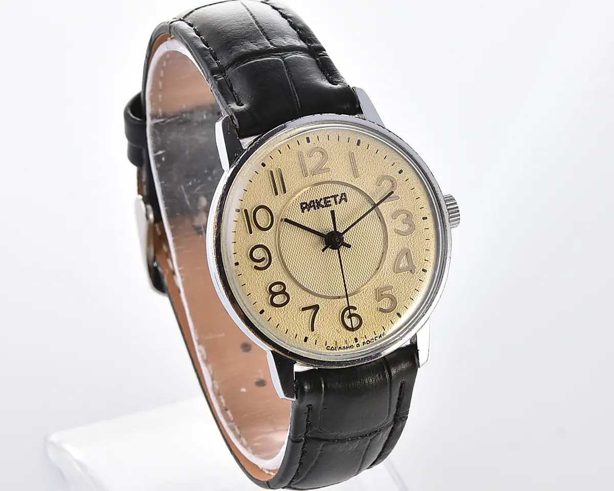 Vintage Raketa mechanical watch - cream dial with embossed Arabic numerals, 1990s, Cal. 2609.HA - Image 3