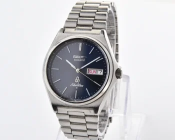 Vintage Seiko SilverWave Quartz – Navy Blue Dial Day-Date from December 1982