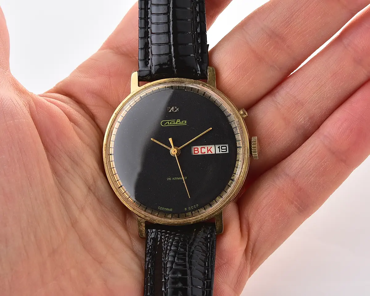 Vintage Soviet Slava Gold-Plated Day-Date, 26 Jewels - Black Dial with Gold Hands, Russian Day - Image 7