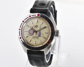 Vintage Vostok Amphibia "Gagarin" – Cream Dial with Cosmonaut Portrait and Rocket
