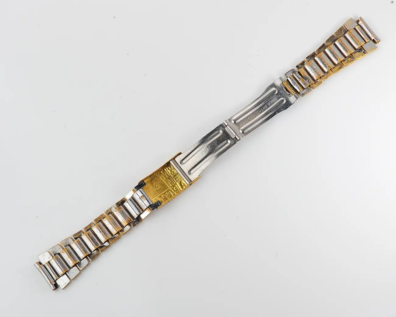 Vintage Soviet gold-plated 18mm x 150mm watch bracelet with «MIR» USA–USSR peace buckle - Image 5