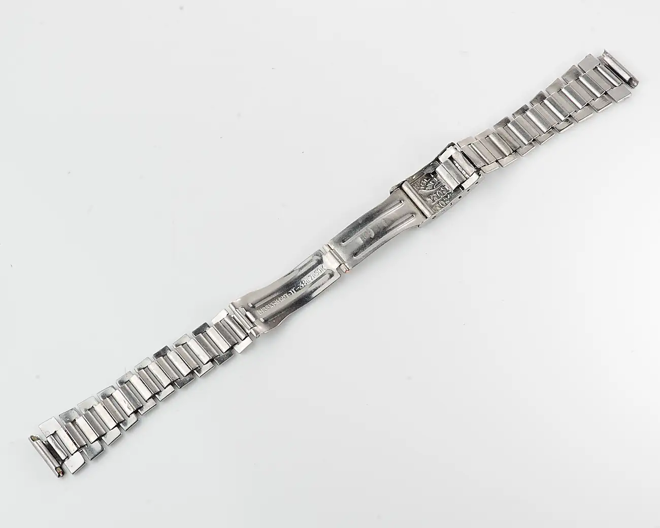 Vintage Soviet stainless steel 18mm x 175mm watch bracelet with «МИРУ – МИР» Kremlin & Capitol peace buckle - Image 9